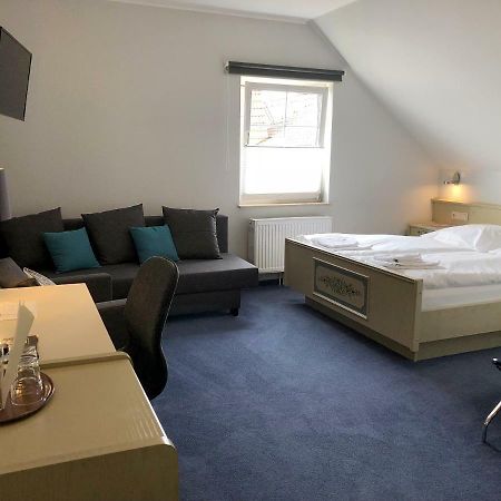 Zum Neuen Schwan Hotel Walluf Екстериор снимка