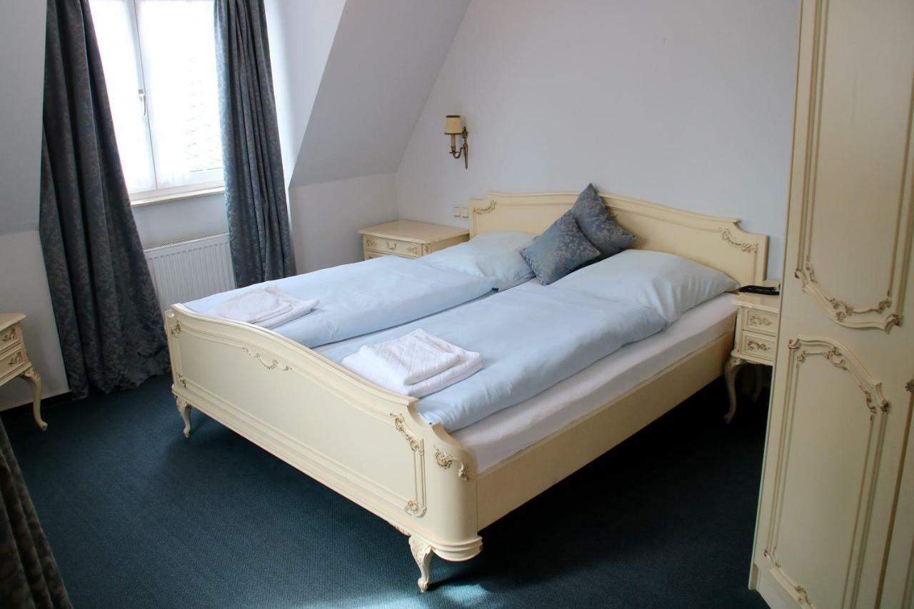 Zum Neuen Schwan Hotel Walluf Екстериор снимка