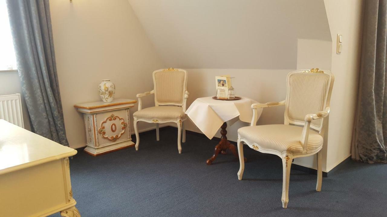 Zum Neuen Schwan Hotel Walluf Екстериор снимка